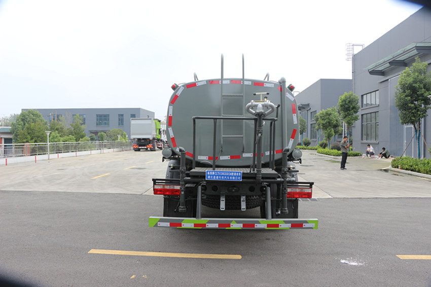 �v����8����ˮ܇-�|�L(f��ng)8����ˮ܇�r��-����ӯͨ